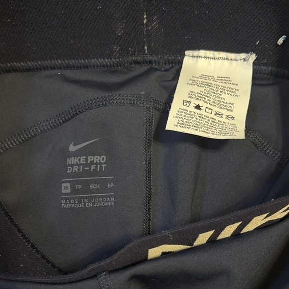 Nike Pro Women's Athletic Compression Shorts - Black & Navy - Picture 3 of 5